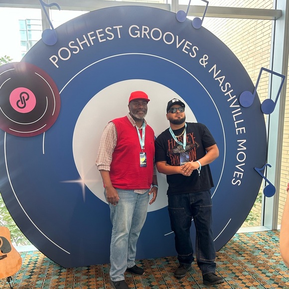 Like this listing to be notified for my next live show!! - Picture 6 of 13